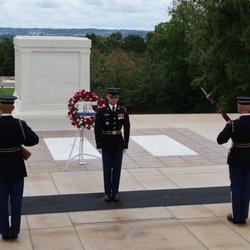 Monumental Tours - Tomb of the Unknown Soldier - Arlington National Cemetery