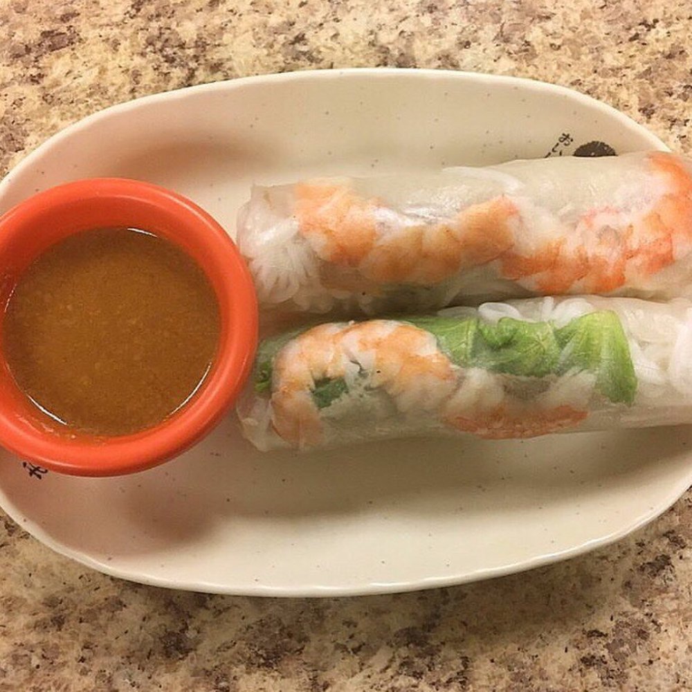 Pho 71 - Spring rolls with peanut sauce - Vietnamese Near Me - Broken Arrow, Oklahoma