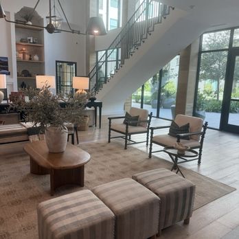 Solomon - Apartments Near Me - Austin, Texas