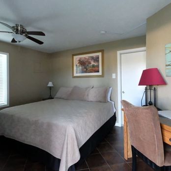 Enlight Inn - King Size Bed - Hotels Near Me - Joplin, Missouri Enlight Inn - King Size Bed - Hotels Near Me - Joplin, Missouri
