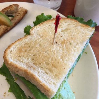 Broken Yolk Cafe - American Near Me - Temecula, California