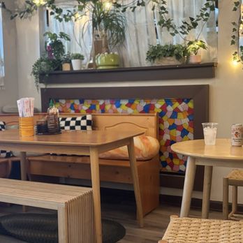 Dalat's Cafe - Charming, cozy decor. - Vietnamese Near Me - Louisville, Kentucky Dalat's Cafe - Charming, cozy decor. - Vietnamese Near Me - Louisville, Kentucky