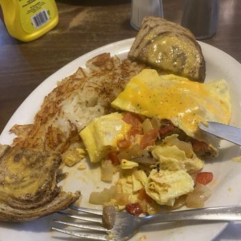 DJ's Cafe - Yummy Veg & Cheese Omlette - Breakfast & Brunch Near Me - Garden City, Missouri DJ's Cafe - Yummy Veg & Cheese Omlette - Breakfast & Brunch Near Me - Garden City, Missouri