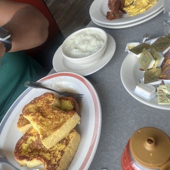 Nautilus Diner - Diners Near Me - Lutherville Timonium, Maryland