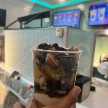 Cravings Ice Cream - Churro sundae - Ice Cream & Frozen Yogurt Near Me - Bellflower, California