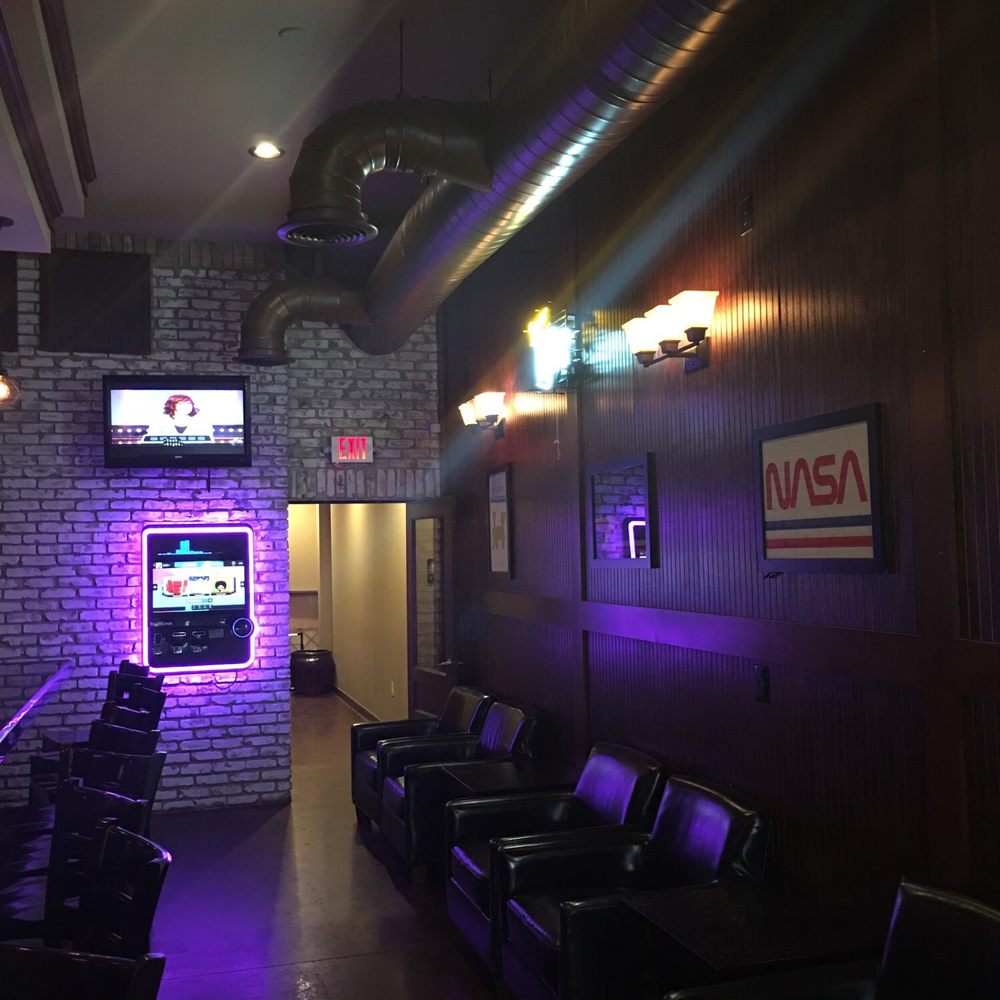 Packard's Pub - Pubs Near Me - Houston, Texas Packard's Pub - Pubs Near Me - Houston, Texas