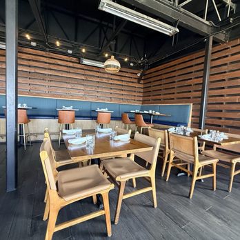 The Brant - seating - New American Near Me - Huntington Beach, California The Brant - seating - New American Near Me - Huntington Beach, California