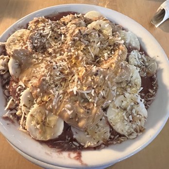 Taproot Lounge & Cafe - Banana and PB açaí bowl! - Lounges Near Me - Salem, Oregon