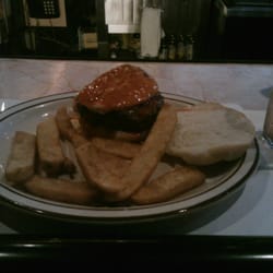 Club Capri - The Wing Burger!