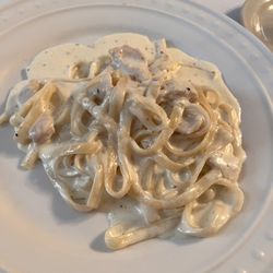 Villa Italia - Chicken Fettuccine.
