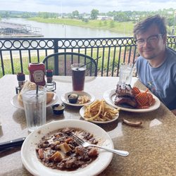 Liberty Park Grill - Outside seating