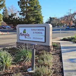 Ampla Health - Main entrance. Free parking