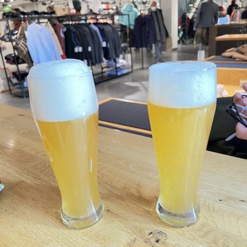 franzmünchinger - Complimentary Hefeweizen:) - Men's Clothing Near Me - München, BW