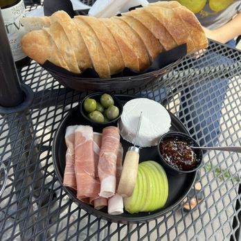 Sarver - Wineries Near Me - Eugene, Oregon