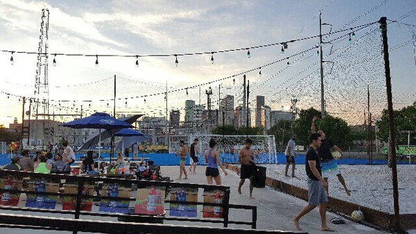 Sports Creek by null