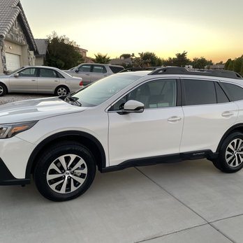 DCH Subaru - 2022 Subaru Outback Premium - Car Dealers Near Me - Riverside, California DCH Subaru - 2022 Subaru Outback Premium - Car Dealers Near Me - Riverside, California