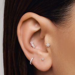 Tragus piercing at Solenne Piercing