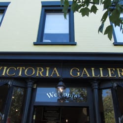 Victoria Gallery and Teas - Store facade