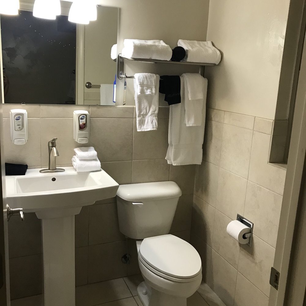 Dinosaur Inn & Suites - Hotels Near Me - Vernal, Utah Dinosaur Inn & Suites - Hotels Near Me - Vernal, Utah