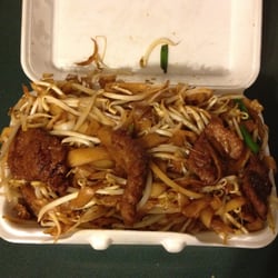 Feng Kee BBQ House - Fried beef noodle
