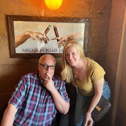 Sigaro Cigar Lounge - Woman enjoy cigars too