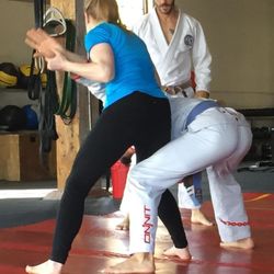True North Martial Arts - Standing straight elbow lock off of the single-handed choke (with or without punches).
