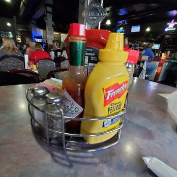 Brown Jerry's Blues Brews and Barbecue - Condiments - Barbeque Near Me - Pacific, Missouri