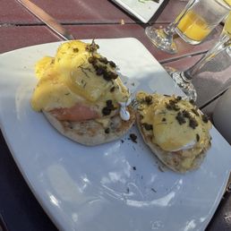Eggs Benedict