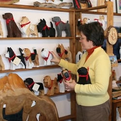 Dog Bark Park Inn - Inside the gallery/giftshop