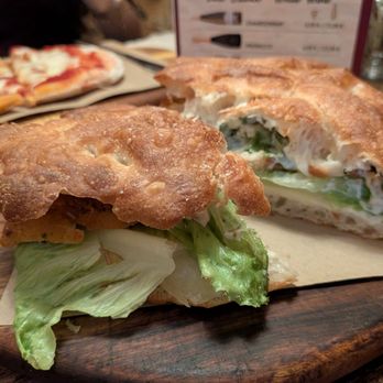 Gallo Nero - Donatello chicken - Wine Bars Near Me - Barcelona, B