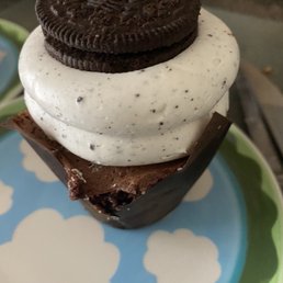 Oreo cupcake
