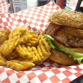 Stanton's City Bites - Miss piggy with waffle fries - Burgers Near Me - Houston, Texas Stanton's City Bites - Miss piggy with waffle fries - Burgers Near Me - Houston, Texas