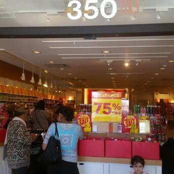 Bath & Body Works - Elk Grove store - Cosmetics & Beauty Supply Near Me - Elk Grove, California