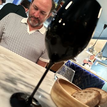 BouBou's - Seafood Near Me - Lisbon, 11