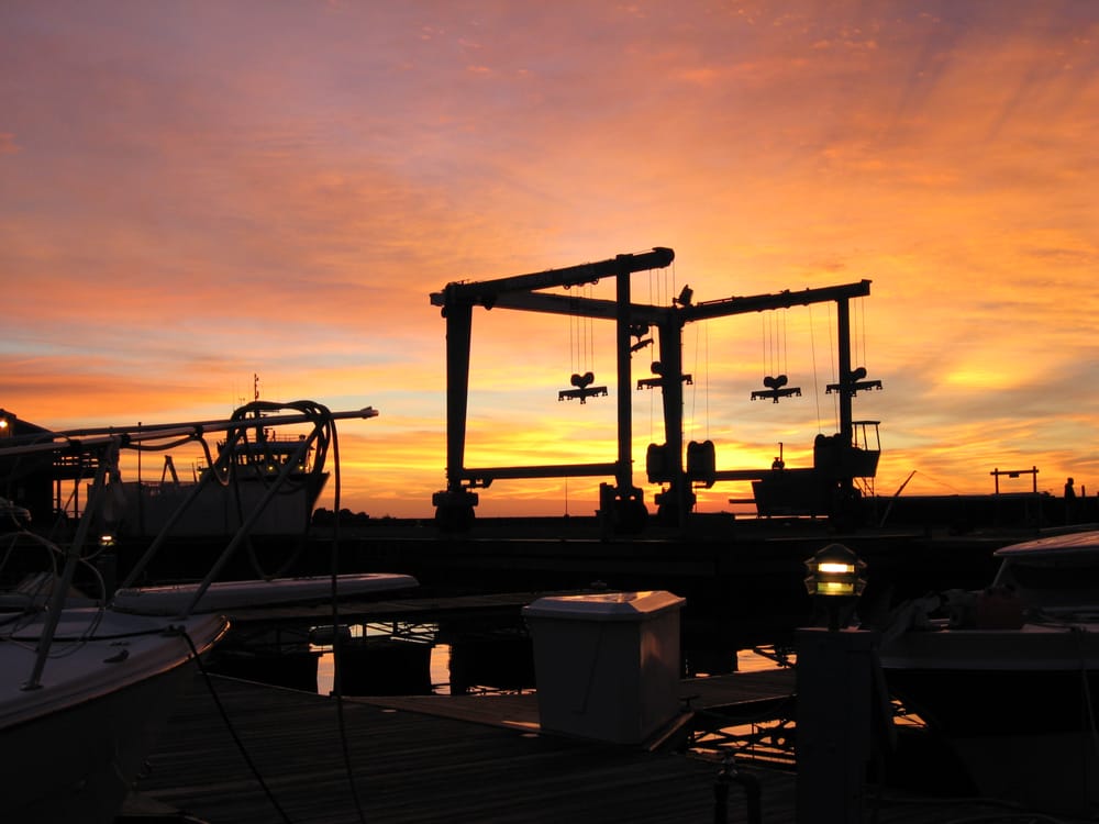 WASHBURN MARINA Updated September 2024 14 Photos 1 Marina Dr