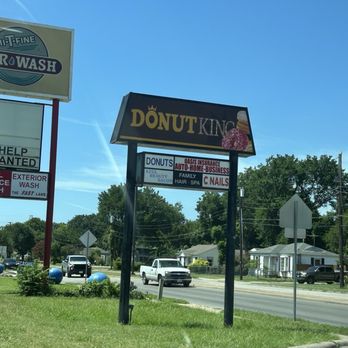 The Donut King - Donuts Near Me - Irving, Texas