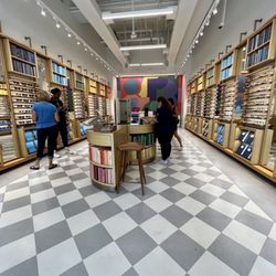 Warby Parker Mosaic - The store