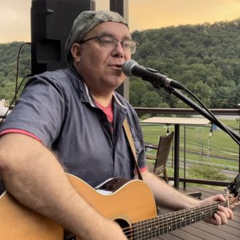 Joe Matzzie - Canary Grill, Berkeley Springs WV 2022 - Musicians Near Me Joe Matzzie - Canary Grill, Berkeley Springs WV 2022 - Musicians Near Me