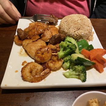 Ruan's Asian Bistro - Steak chicken shrimp Hibatchi yum - Japanese Near Me - Lumberton, North Carolina