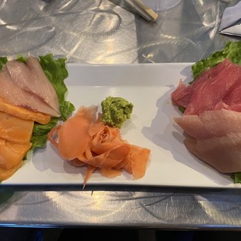 Trapper's Sushi - Sashimi dinner - Sushi Bars Near Me - North Bend, Washington