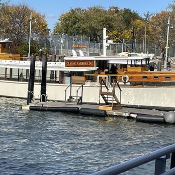 Classic Harbor Line - The Yacht Manhattan - Boating Near Me - New York, New York