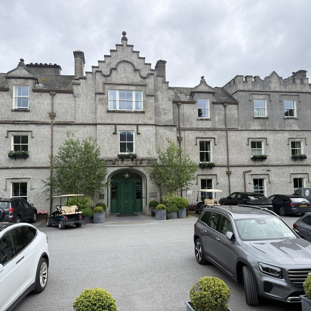 Ballynahinch Castle Hotel - Entrance - Hotels Near Me