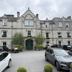 Ballynahinch Castle Hotel - Entrance