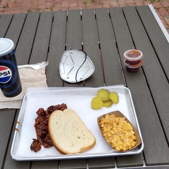 Woodyard Bar-B-Que - Barbeque Near Me - Kansas City, Kansas