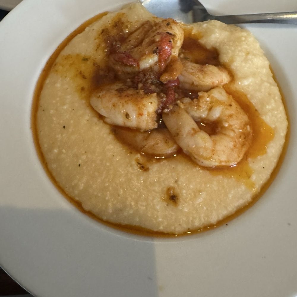Biscuits - Shrimp and grits - Breakfast & Brunch Near Me - Oak Bluffs, Massachusetts Biscuits - Shrimp and grits - Breakfast & Brunch Near Me - Oak Bluffs, Massachusetts