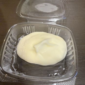 Cafe La Vies - Mango mochi - Coffee & Tea Near Me - Sacramento, California