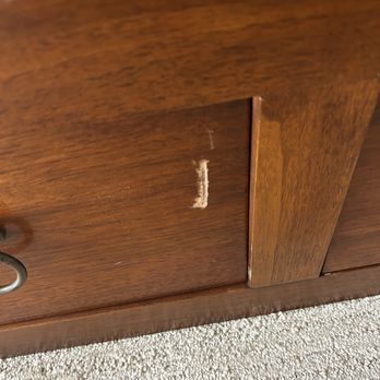 Paradise Moving And Storage - deep scratch in bed frame - Movers Near Me - Oakland, California