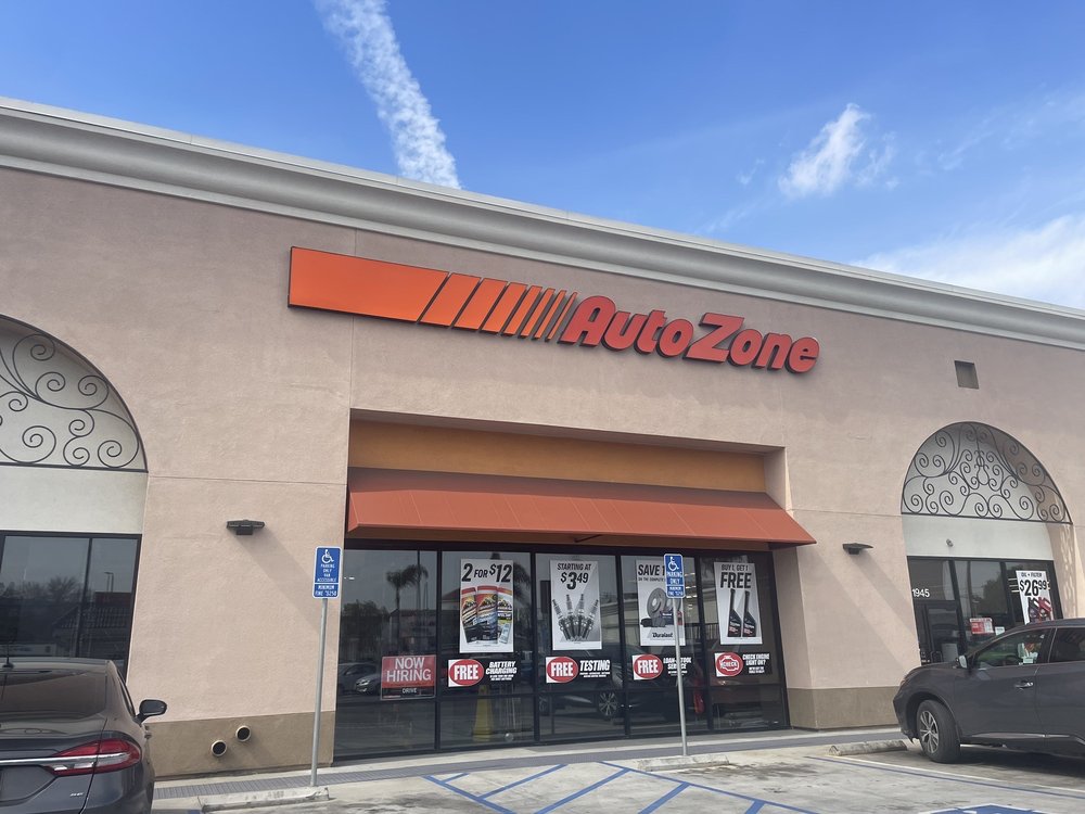 AUTOZONE Updated September 2024 30 Reviews 1957 Durfee Ave, South