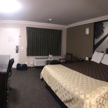 Hotel Seville - Room. August 2019. - Hotels Near Me - Ontario, California