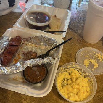 The County Line - Couldn't finish two meat plate - Barbeque Near Me - San Antonio, Texas